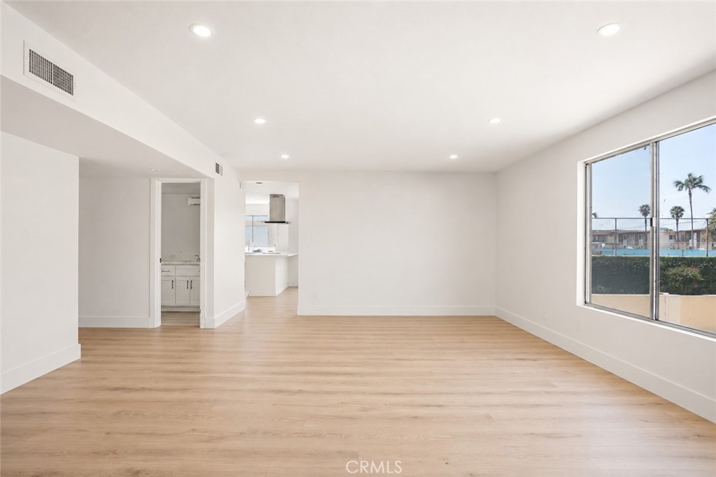 10365 Downey