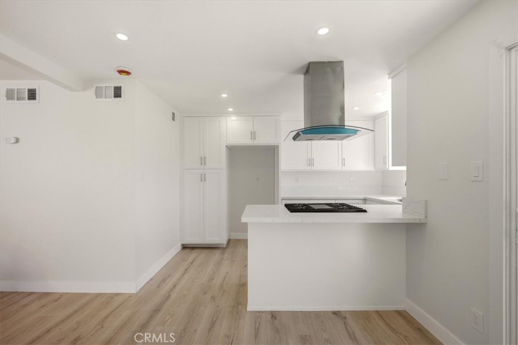 10365 Downey