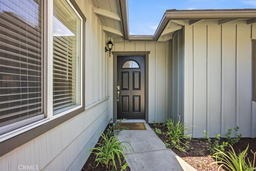 1175 Valley View