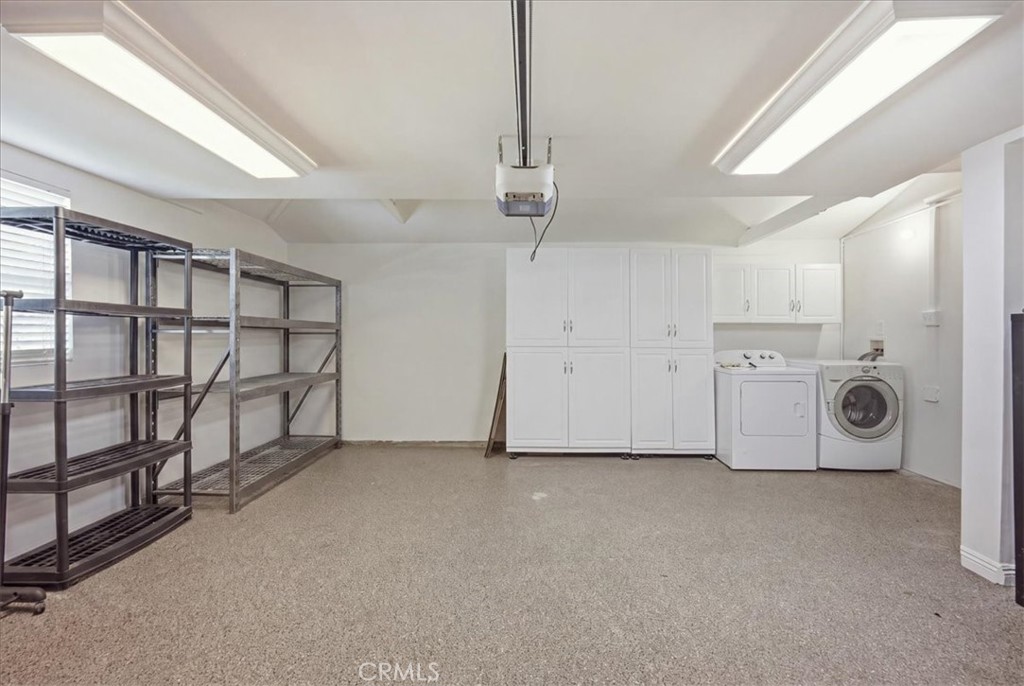 1175 Valley View