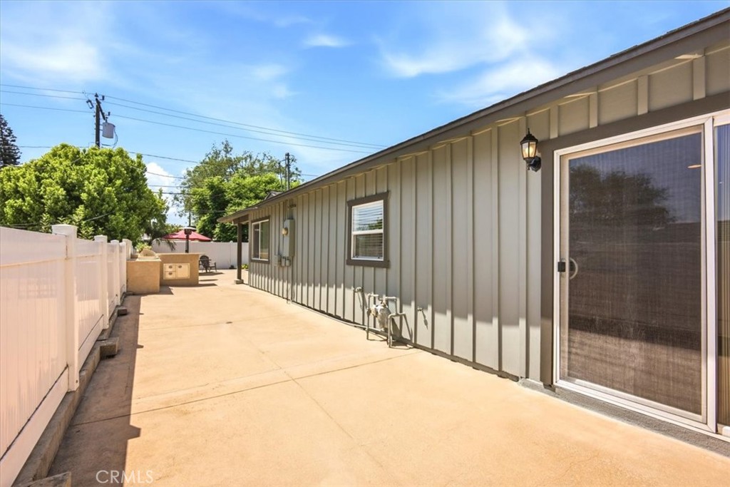 1175 Valley View