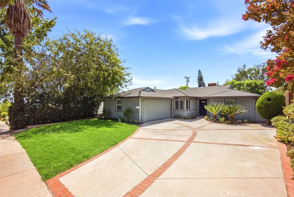 1175 Valley View