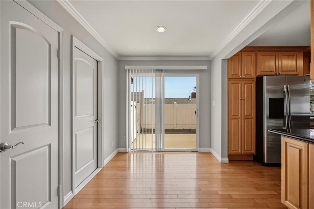 1175 Valley View