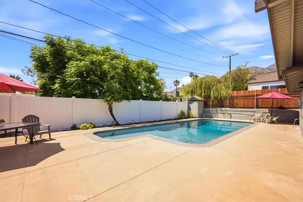 1175 Valley View