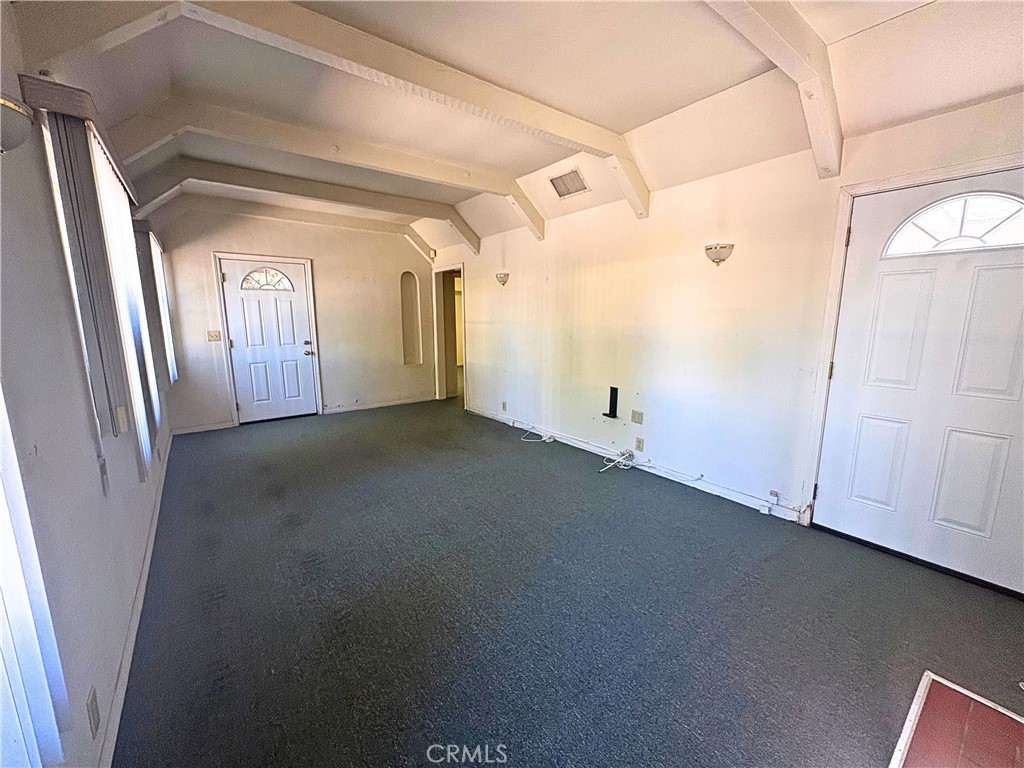 363 S Indian Hill
