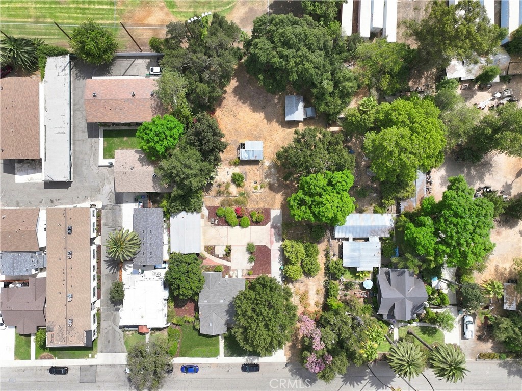 1436 3rd Street