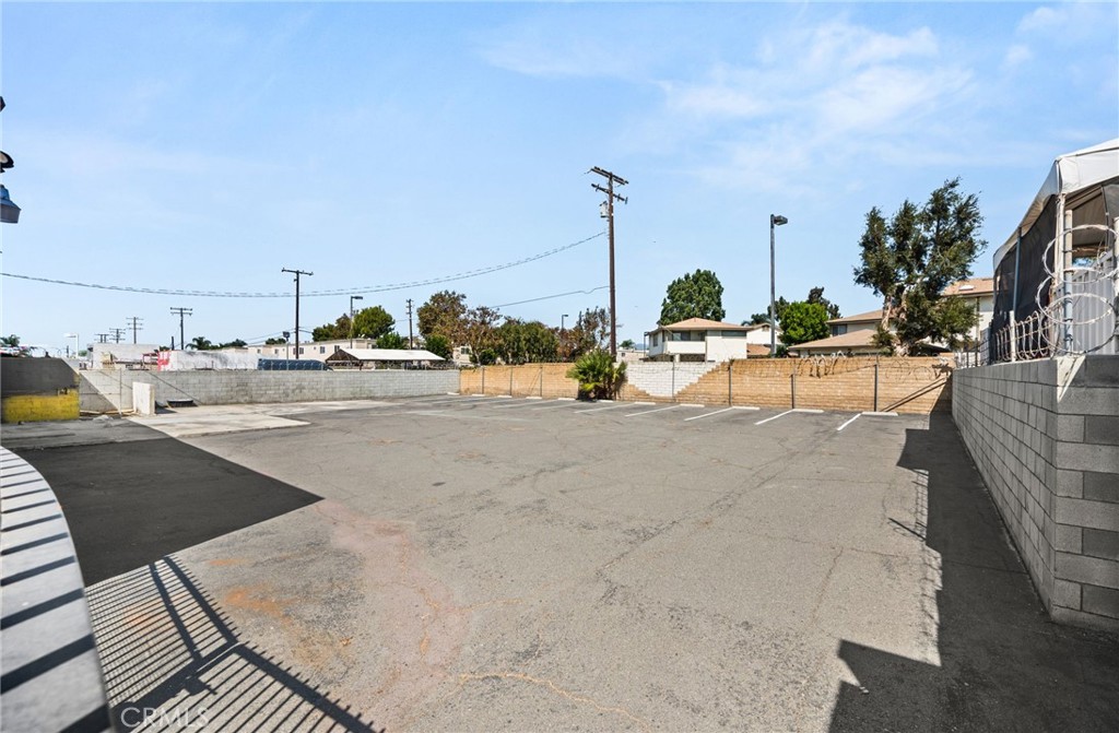 960 West Holt Blvd