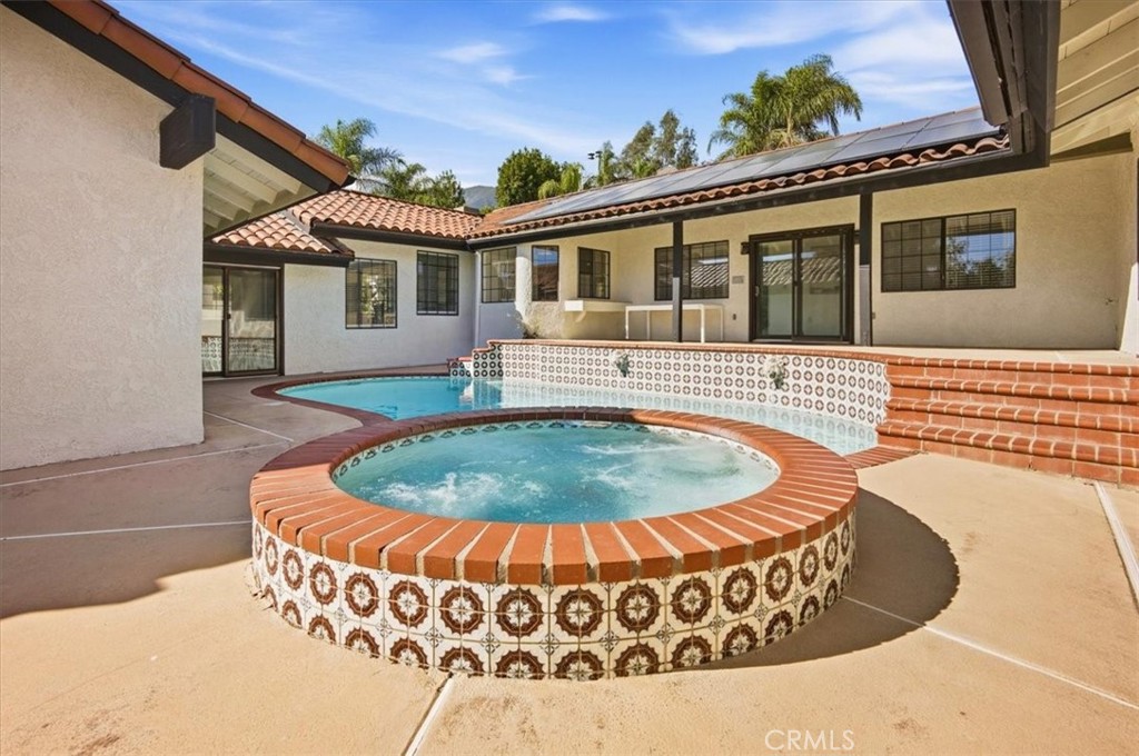 5087 Granada Court