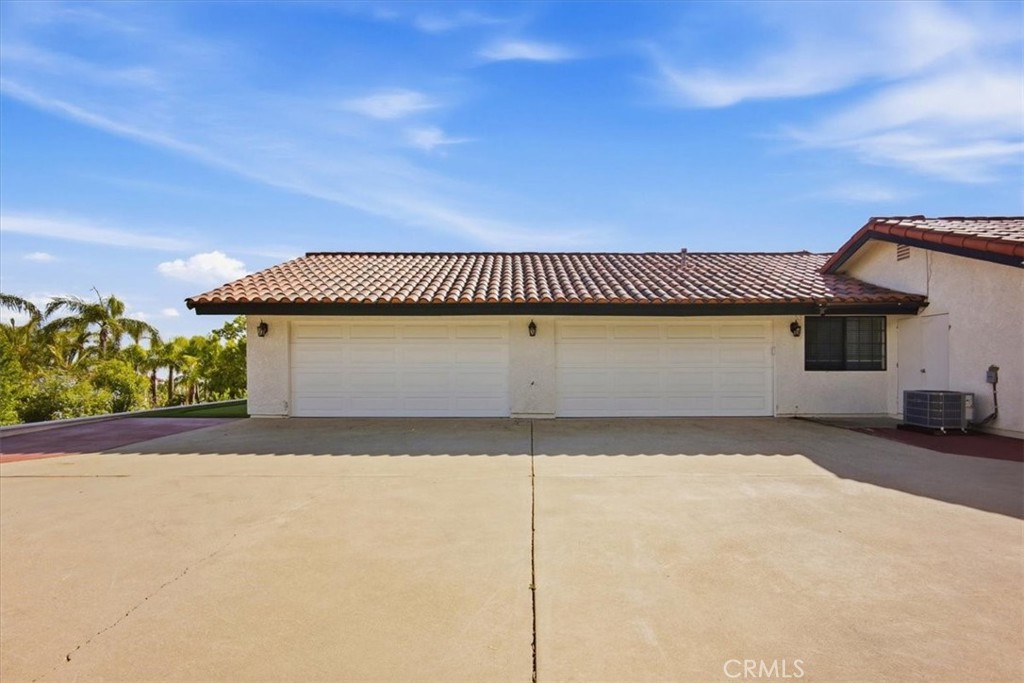 5087 Granada Court