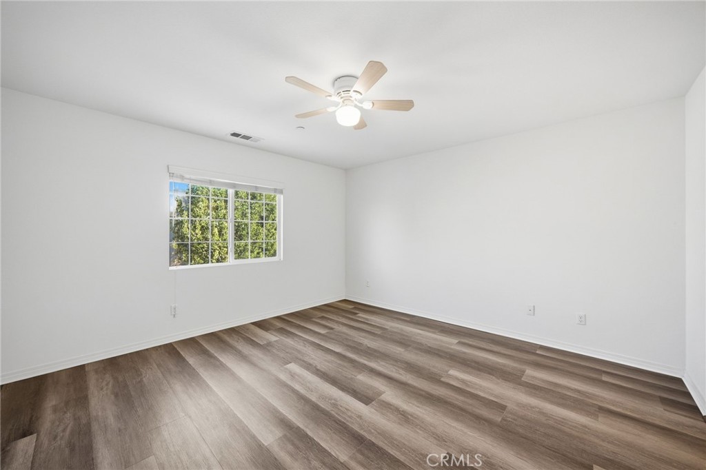 3695 Bur Oak