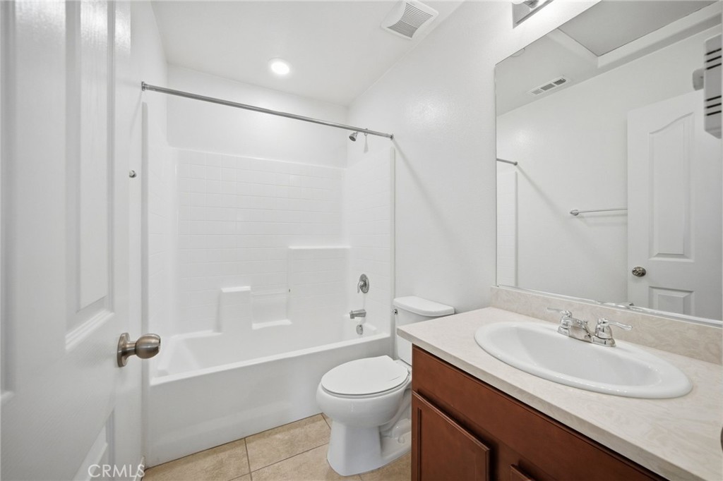 3695 Bur Oak