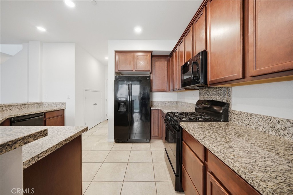 3695 Bur Oak