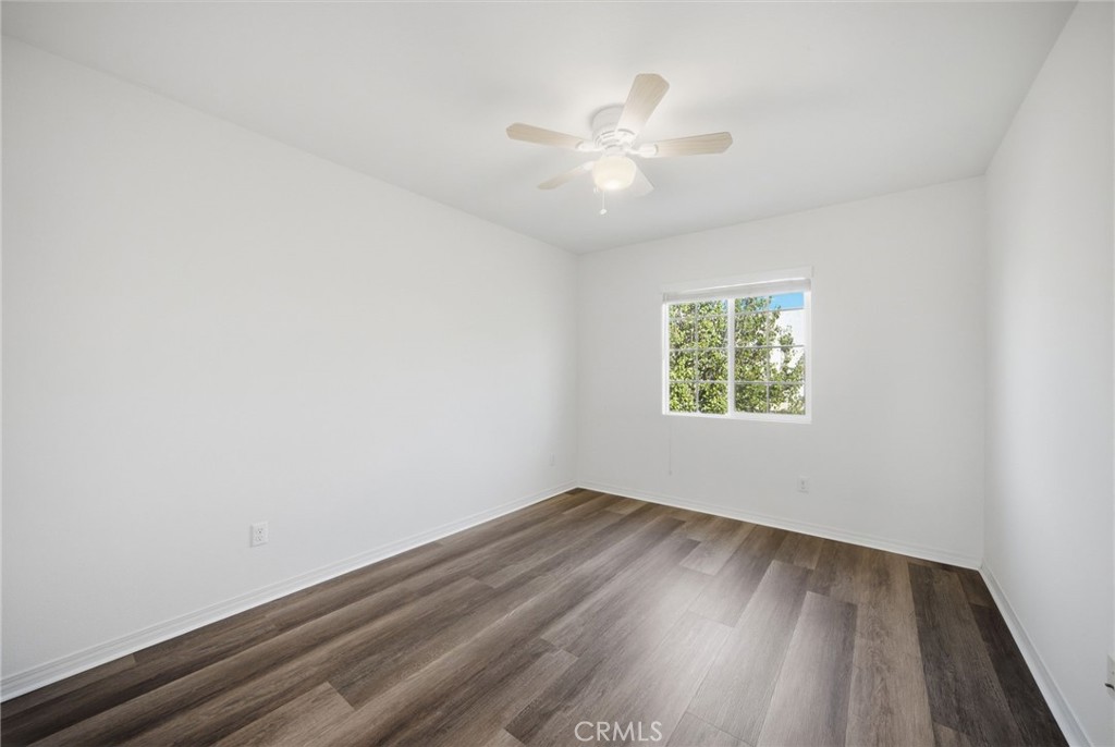 3695 Bur Oak