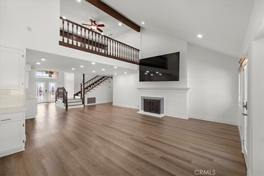 11044 Stone River