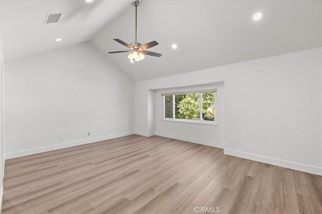 11044 Stone River