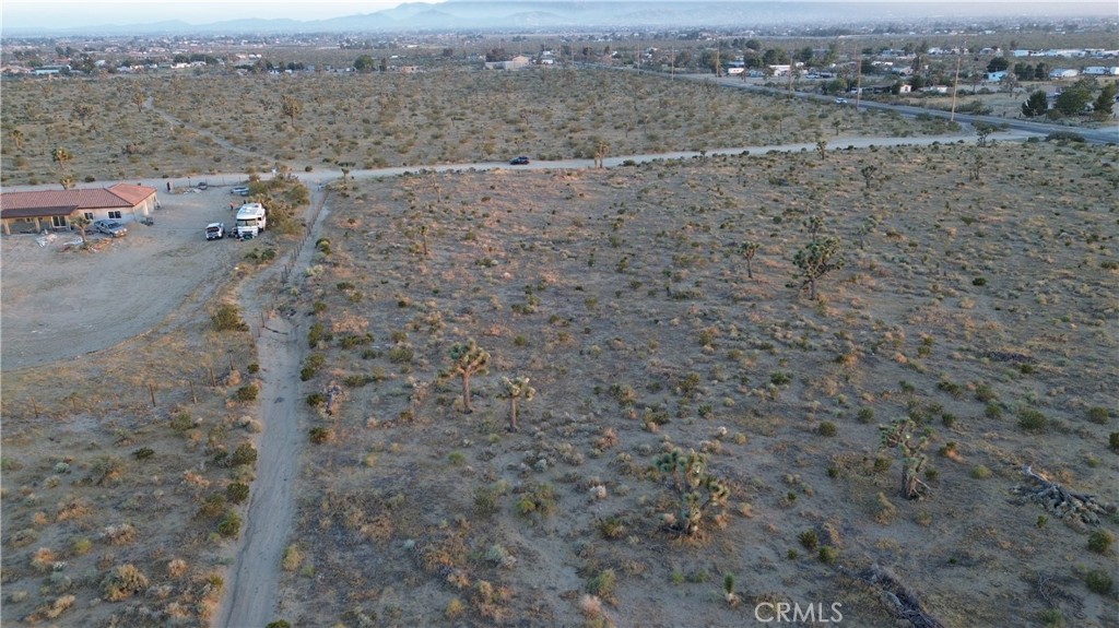 3098 La Nesa RD