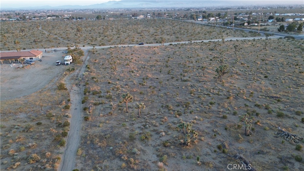 3098 La Nesa RD