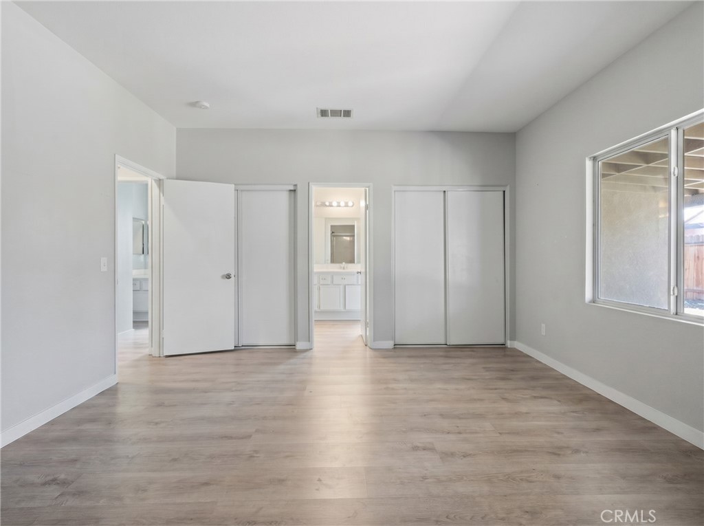 1377 Clear Valley RD