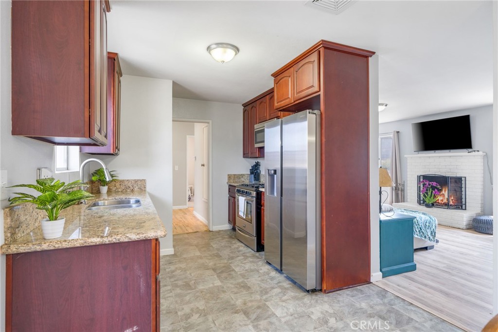 1159 Sapphire Avenue