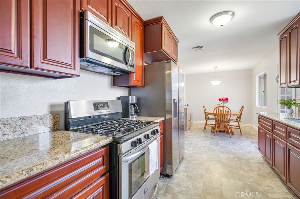 1159 Sapphire Avenue