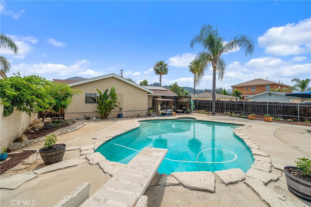 1159 Sapphire Avenue