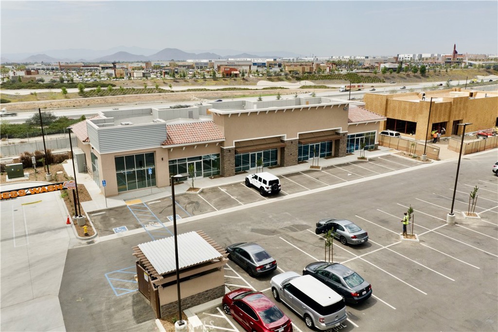 1133 W Casmalia Street