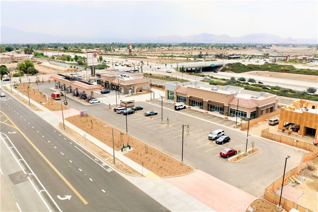 1133 W Casmalia Street