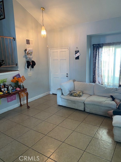 1167 W Cornell Street