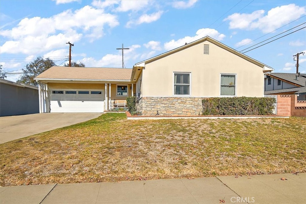 965 James Place