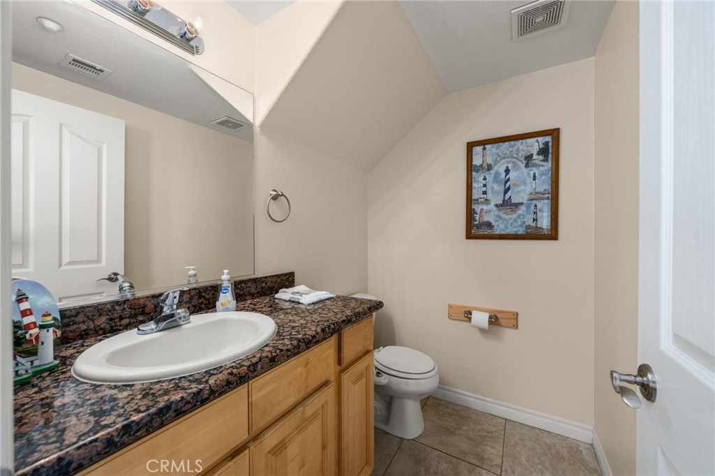 1200 E Highland Avenue 207