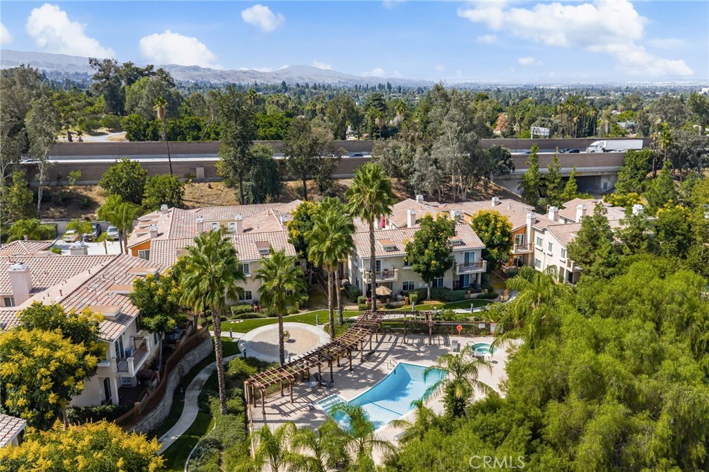 1200 E Highland Avenue 207