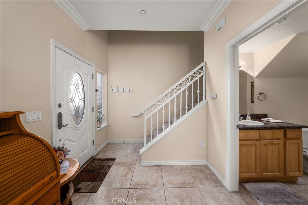 1200 E Highland Avenue 207