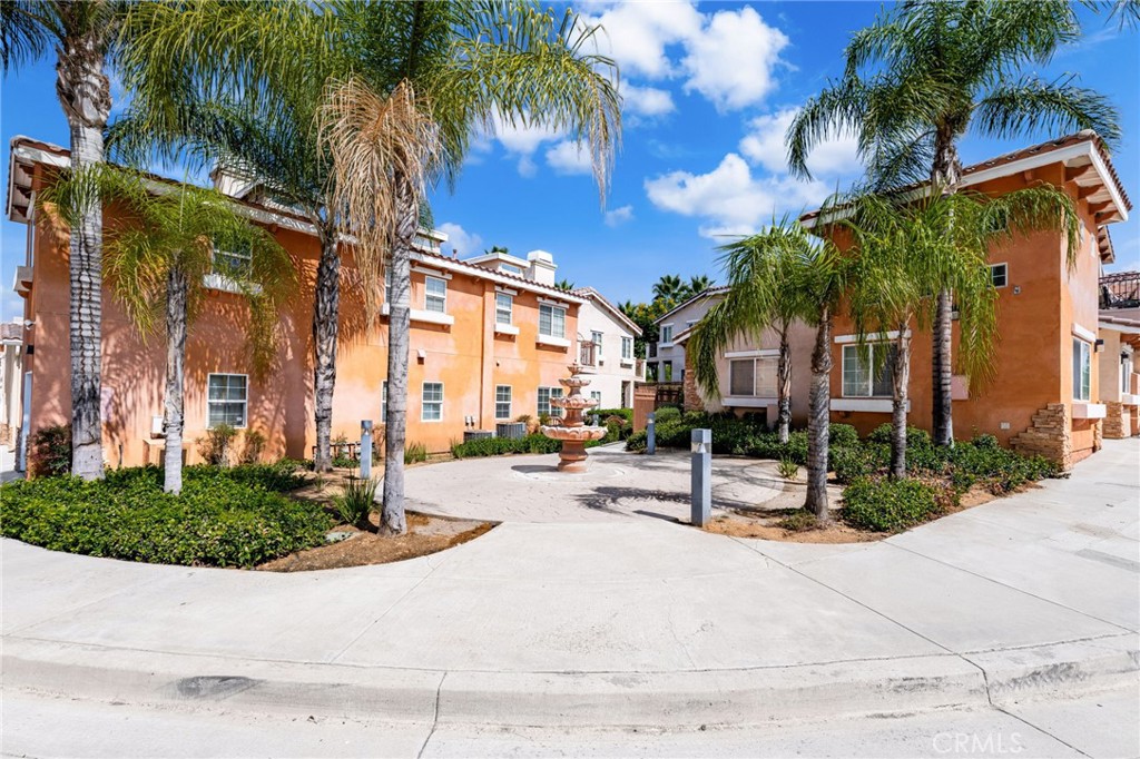 1200 E Highland Avenue 207