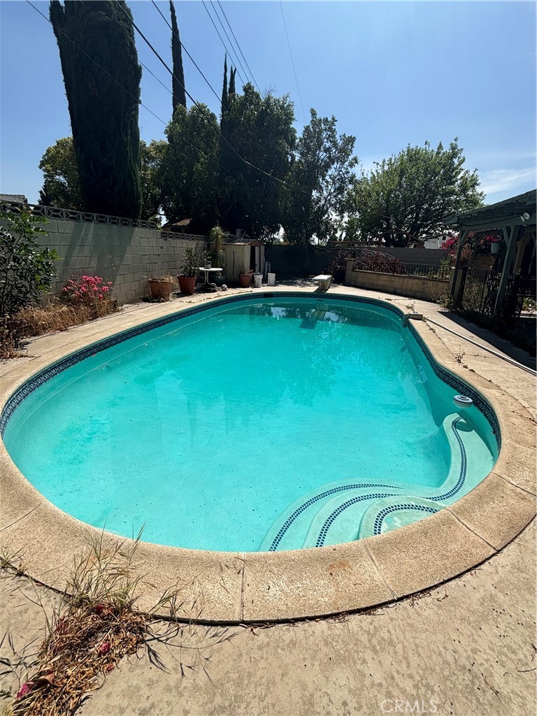 10163 Oak Glen