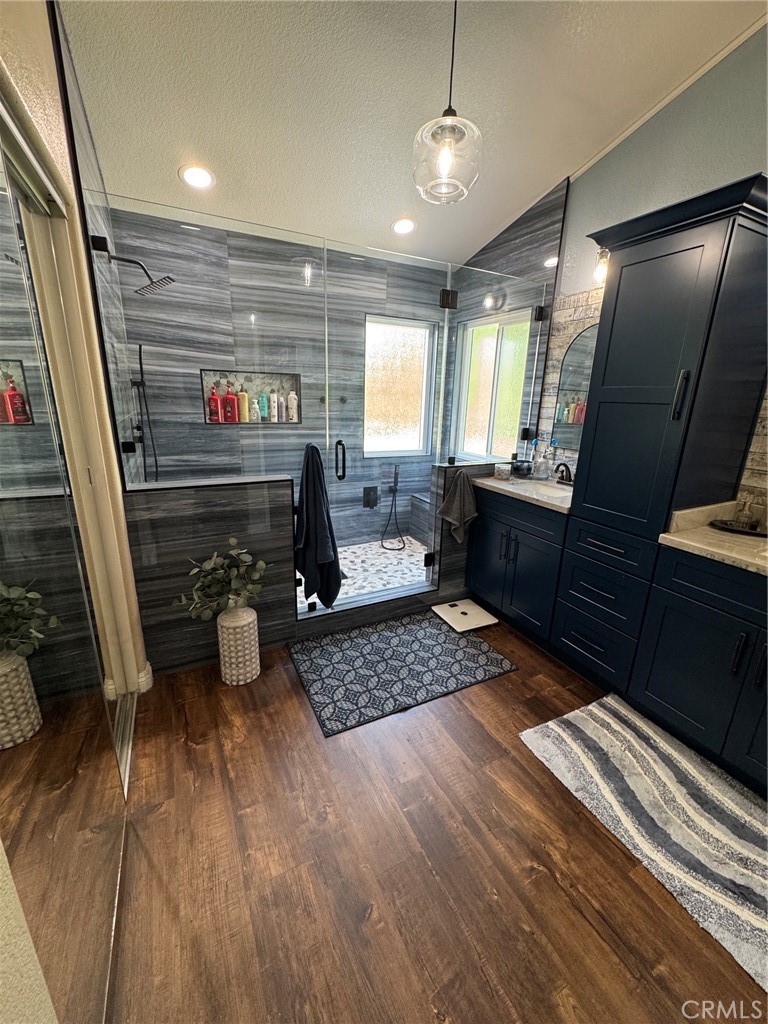 5392 Bullpen Drive