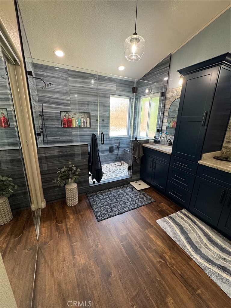 5392 Bullpen Drive