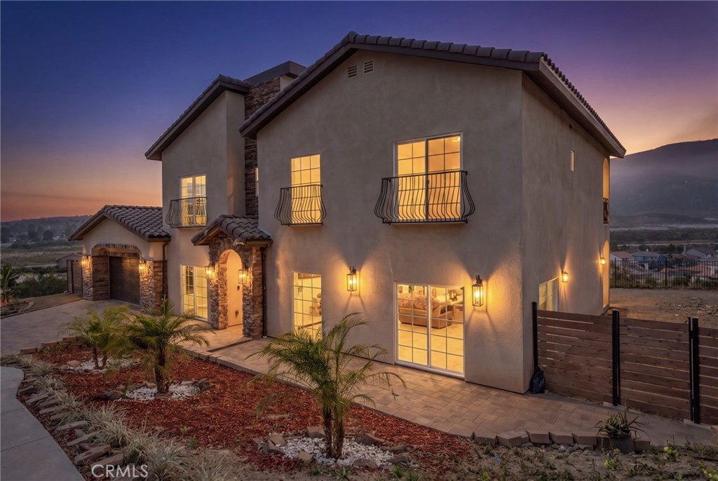 5491 N Pinnacle