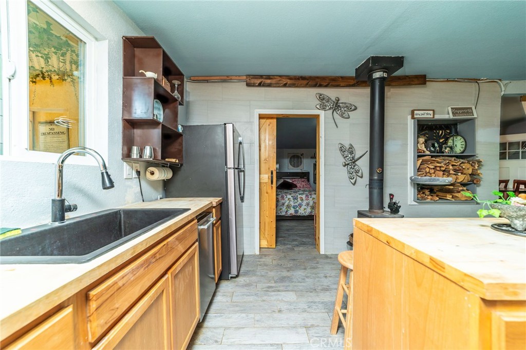 25333 Valley View