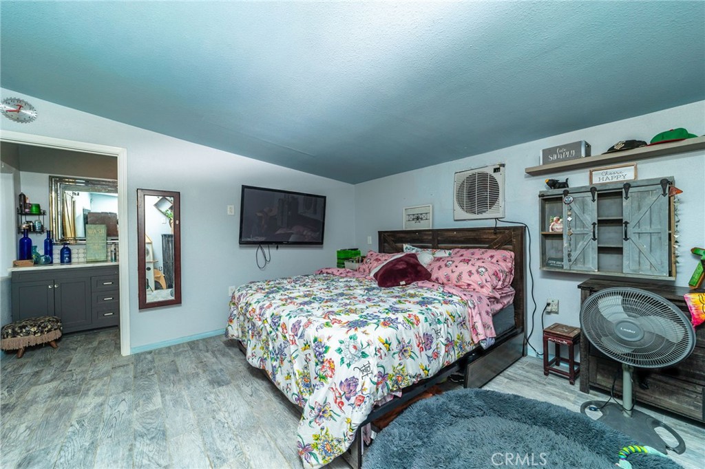 25333 Valley View