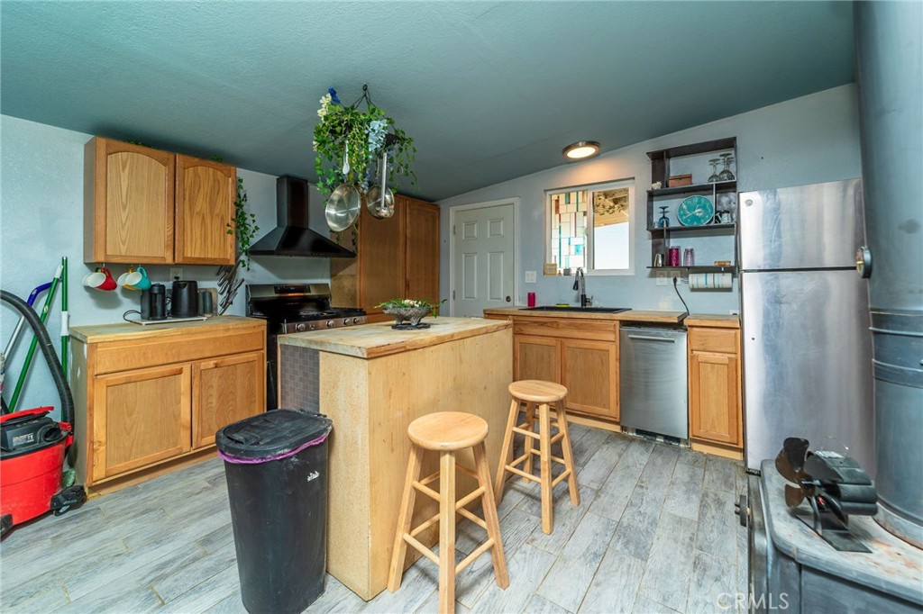 25333 Valley View
