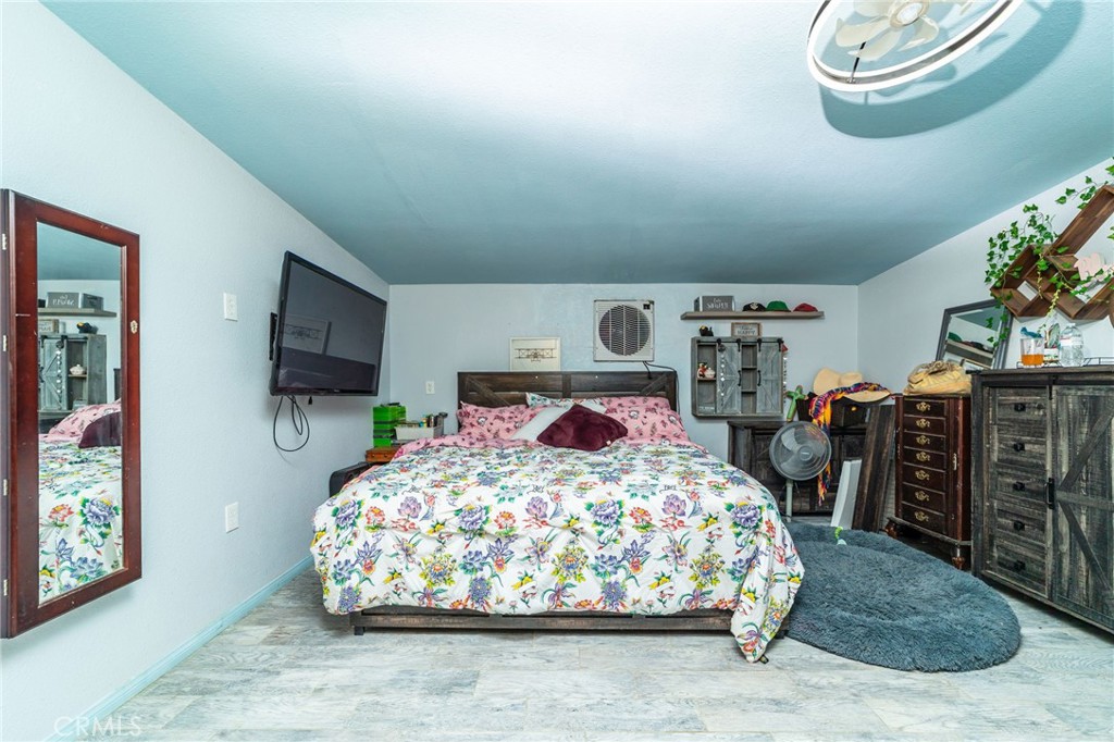 25333 Valley View