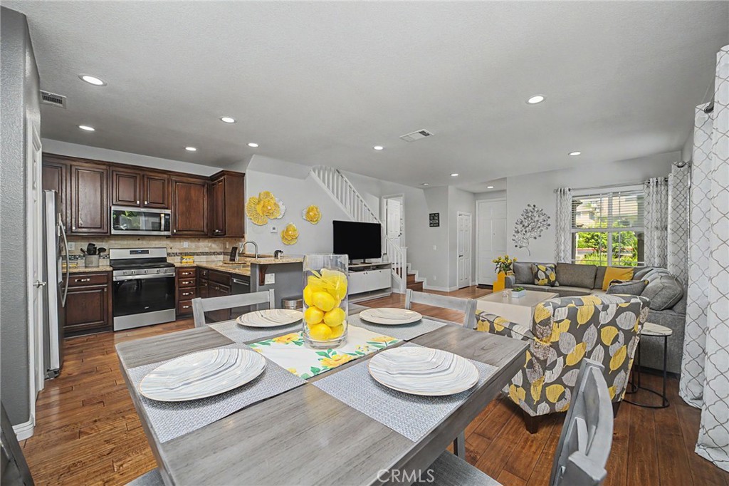 11433 Mountain View