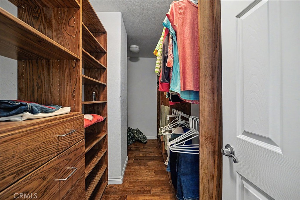 11433 Mountain View