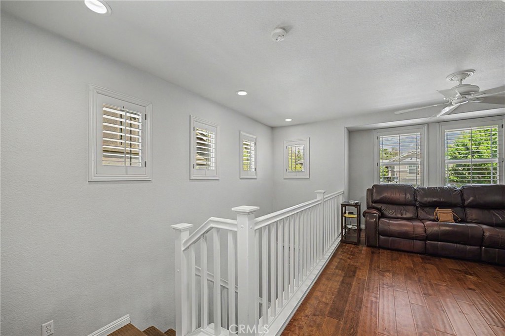 11433 Mountain View