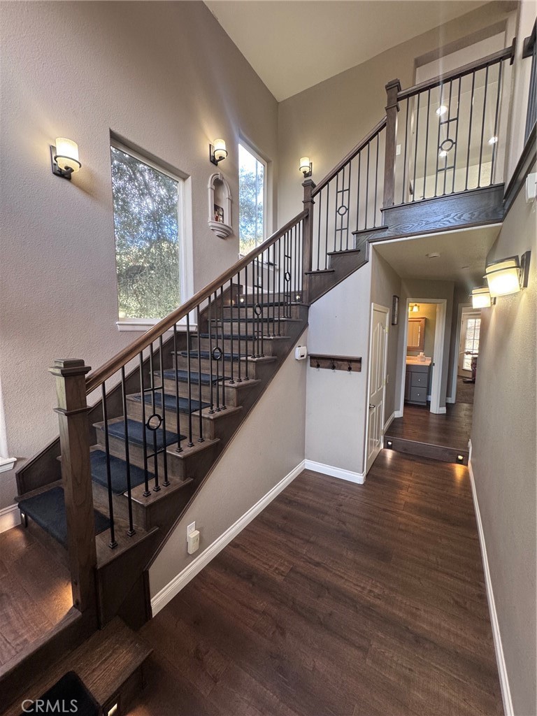 5260 Desert View Lane