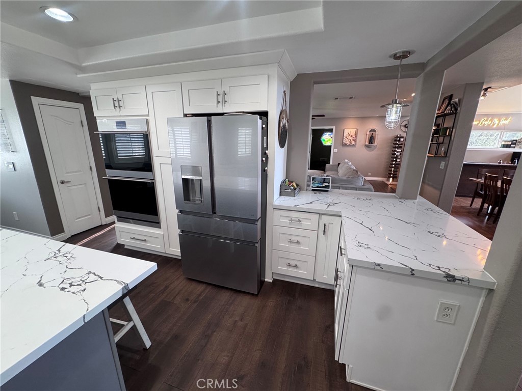 5260 Desert View Lane