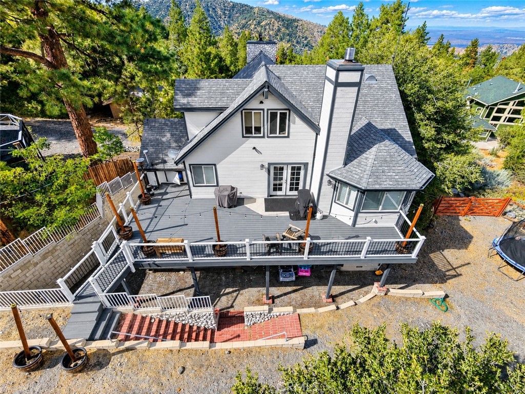 5260 Desert View Lane