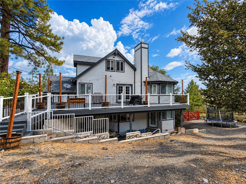 5260 Desert View Lane