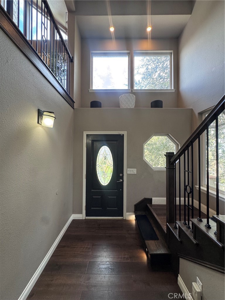 5260 Desert View Lane