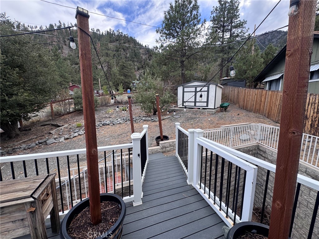 5260 Desert View Lane